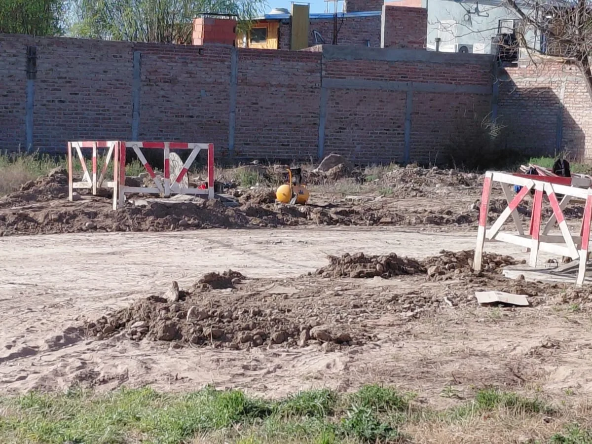 Avanza la ampliación de la red cloacal en calle 25 de Mayo