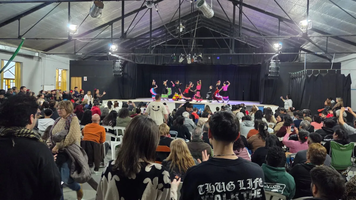 Más de 350 alumnos participaron en la muestra cultural municipal