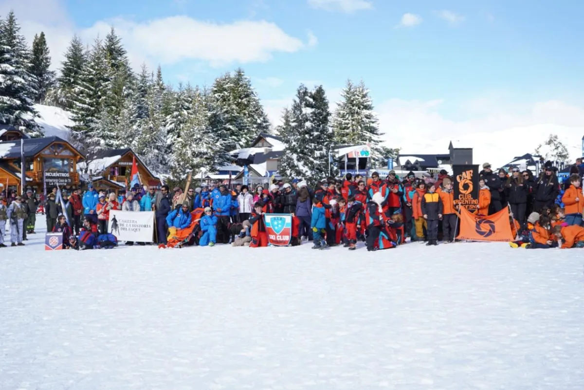 Bariloche celebró el Día del Montañés con un gran desfile en el Cerro Catedral