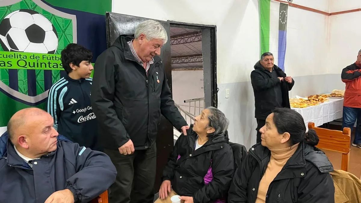 Renovación de la Junta Vecinal en Las Quintas con el intendente Cortés