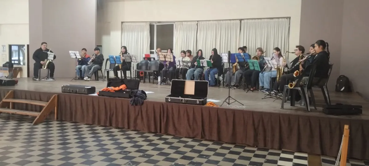 La Orquesta Termal de Sáenz Peña se presenta en la Bienal del Chaco