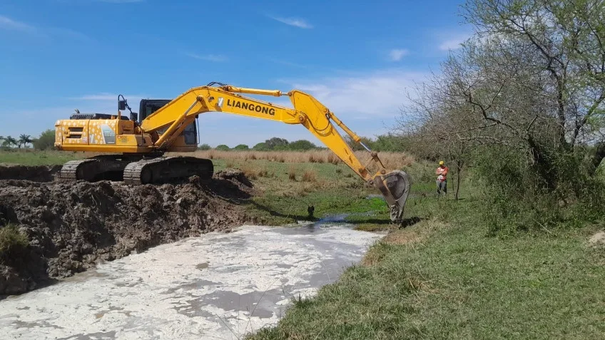 Limpieza de alcantarillas en Goya mejora el sistema hídrico
