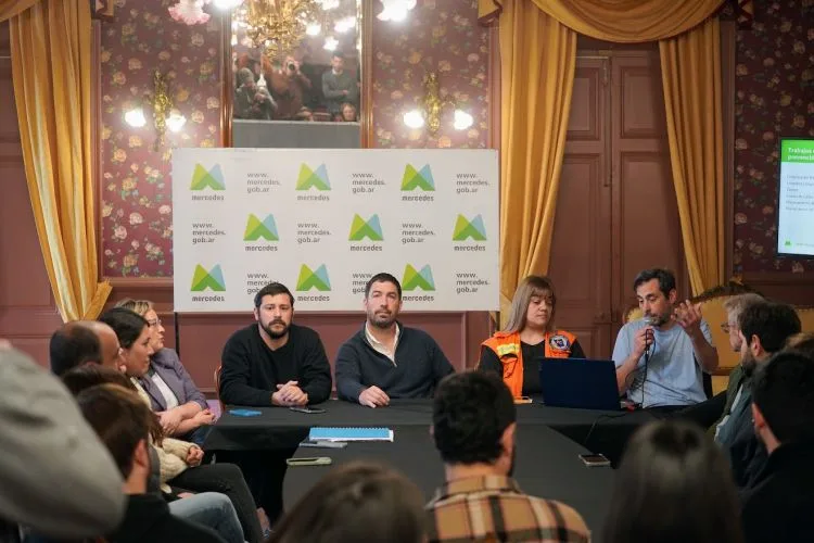 Reunión comunitaria sobre el fenómeno de 'El Niño'