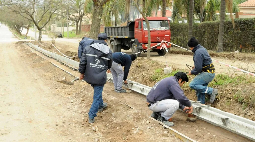 Avanza la pavimentación en avenida Palma Carrillo de Bajo La Viña