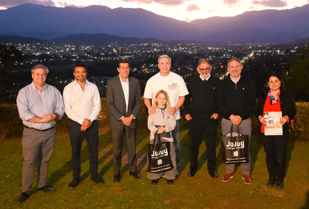 Flavio Mendoza sorprende con presentación especial en Jujuy
