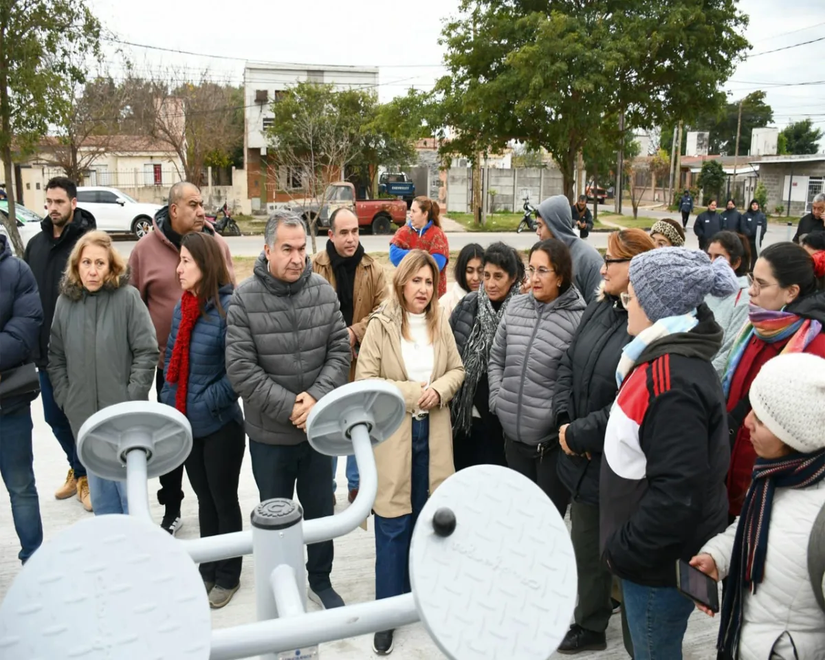 Nuevas estaciones saludables en plazas del barrio Siglo XXI