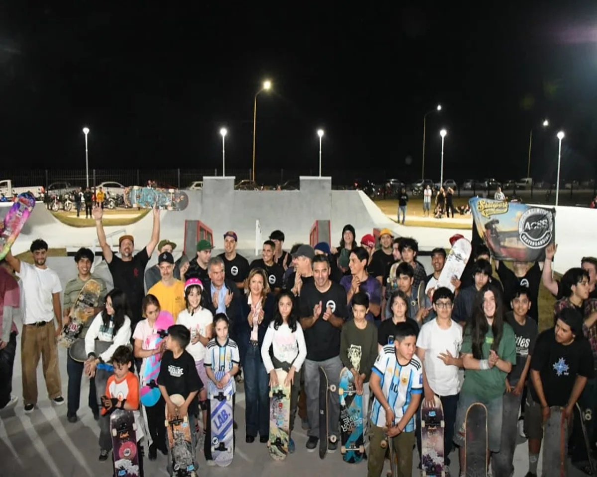 Nuevo skatepark y cancha de hockey en Costanera Sur
