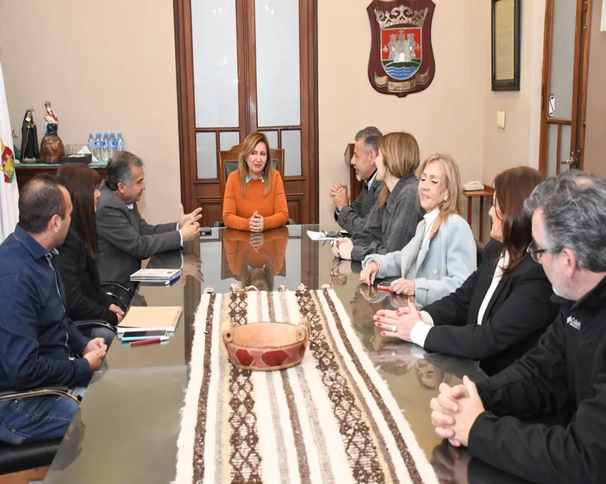 Reunión entre la intendente y el Colegio de Arquitectos