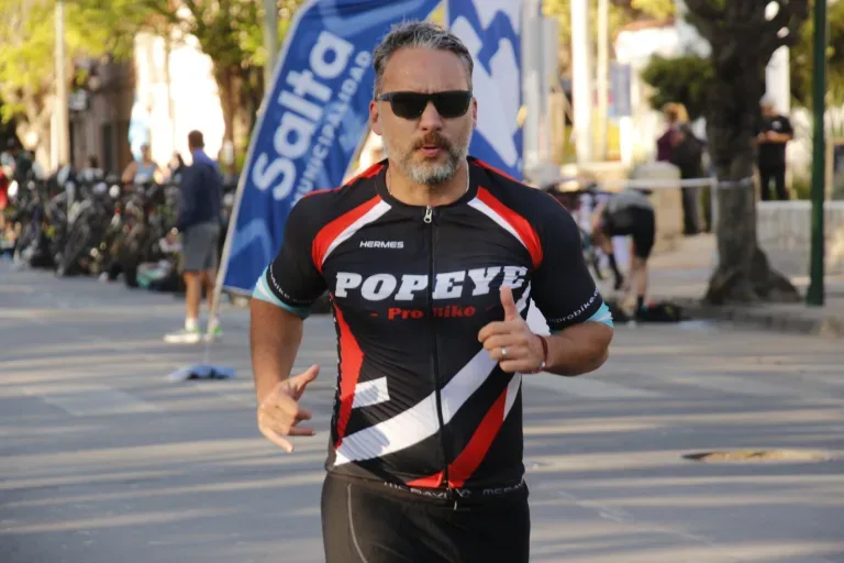 El Triatlón de la Primavera atrajo a numerosos participantes