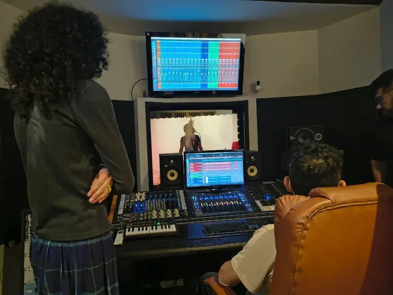 Un grupo local grabó su primer álbum en un estudio profesional