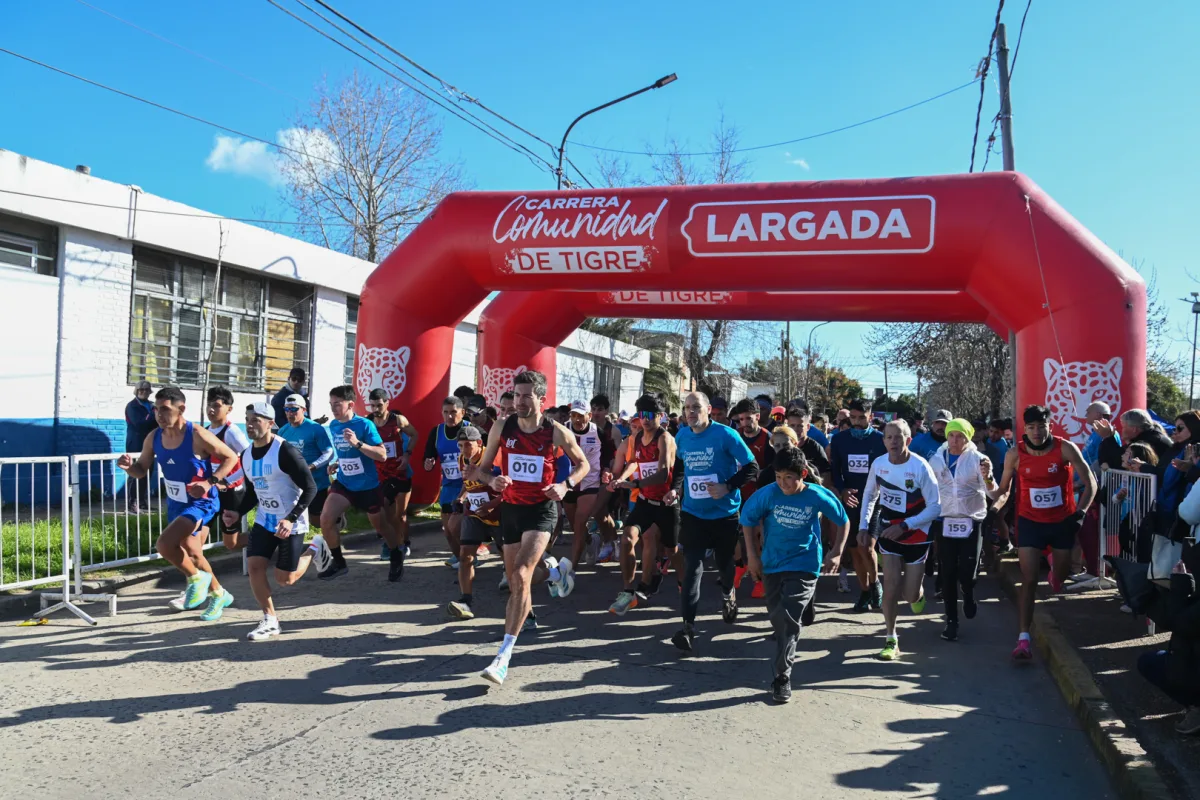 Más de 1.300 competidores participaron de la carrera en Troncos del Talar