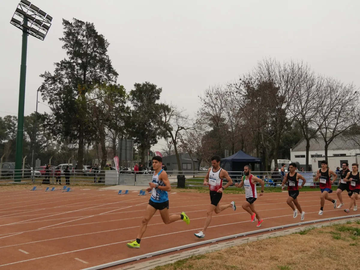 Torneo de Invierno Porteño reunió a atletas en Tigre