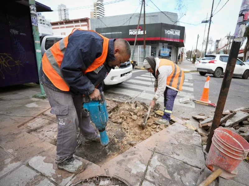 Avanza la construcción de rampas de accesibilidad en Lomas de Zamora