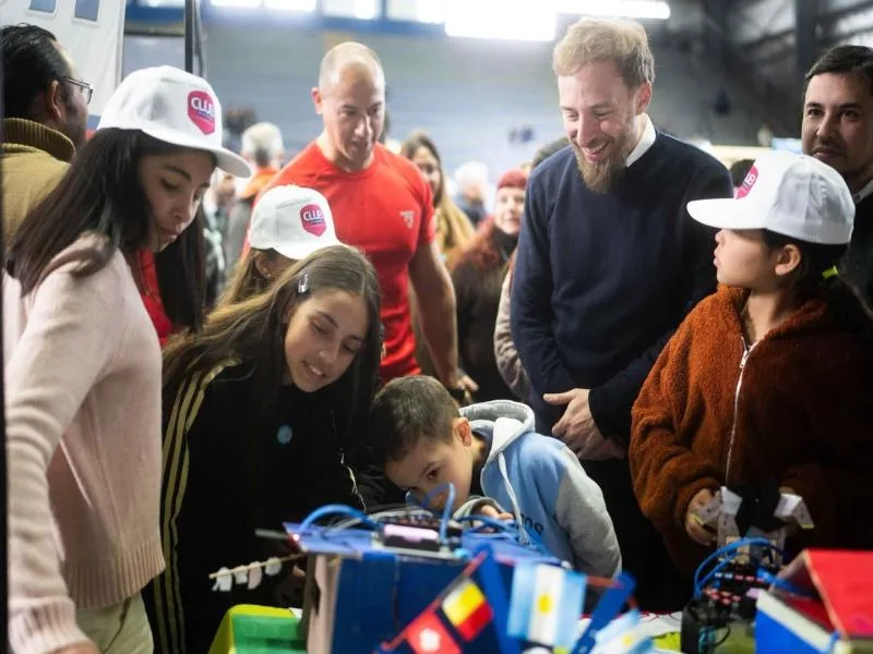 Feria de Educación mostró 200 proyectos de estudiantes en Lomas de Zamora