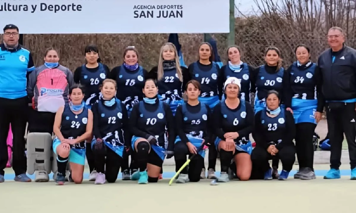 Las Mamis Hockey de Pocito se mantienen líderes en el Torneo Apertura