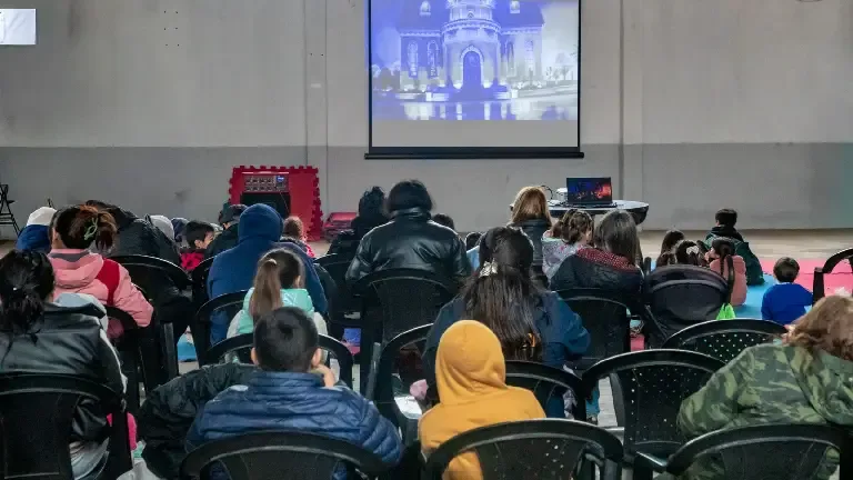 Cine en los Barrios: funciones gratuitas para las vacaciones