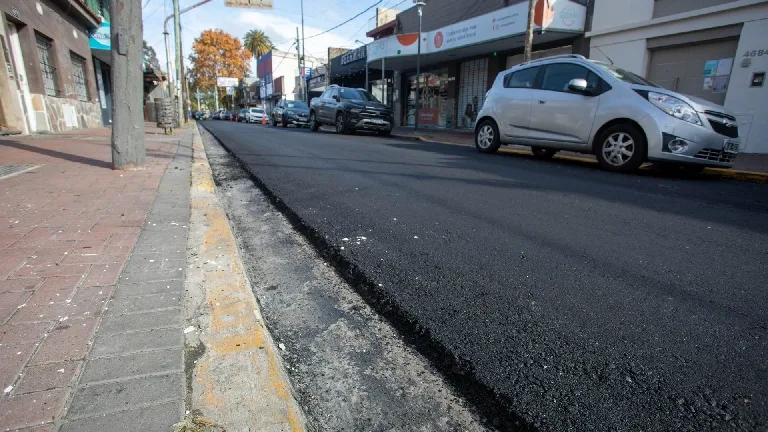 Mejoras en el Centro de Berazategui tras reencarpetado de calles