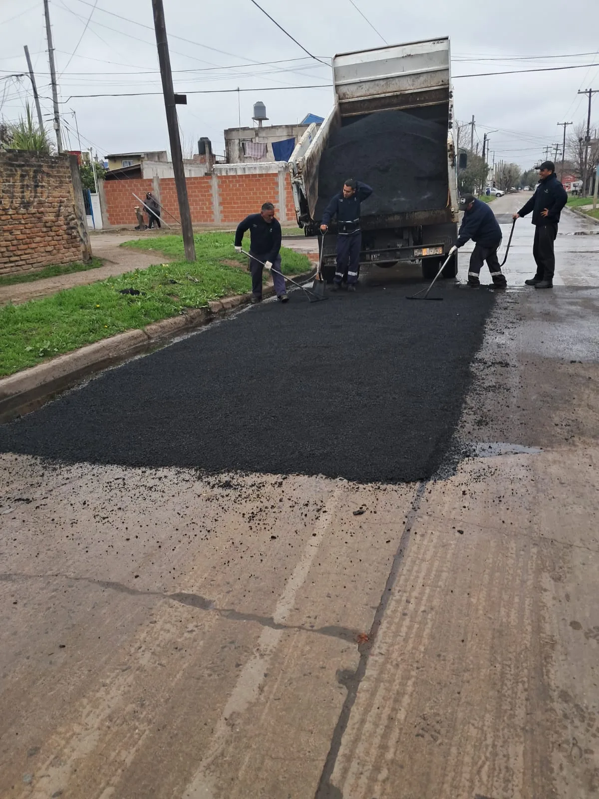 Avances en obras en el Cementerio y calles de Gobernador Costa