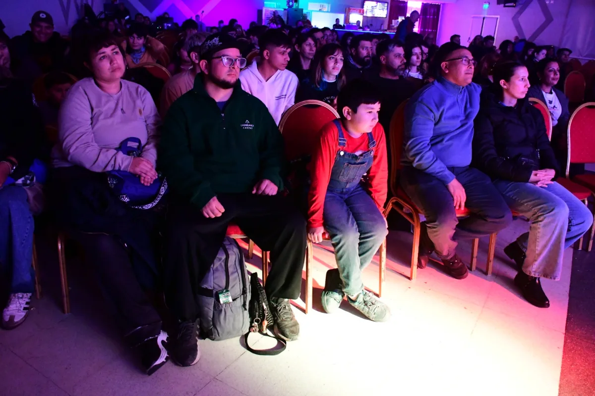 Concierto de bandas locales cautivó al público en Florencio Varela