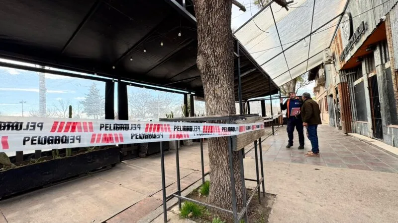 Clausuran local gastronómico en Santa Rosa por falta de permisos