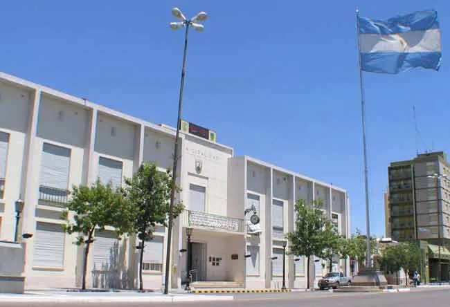 Multa a consorcio por incumplimientos en obra en Santa Rosa