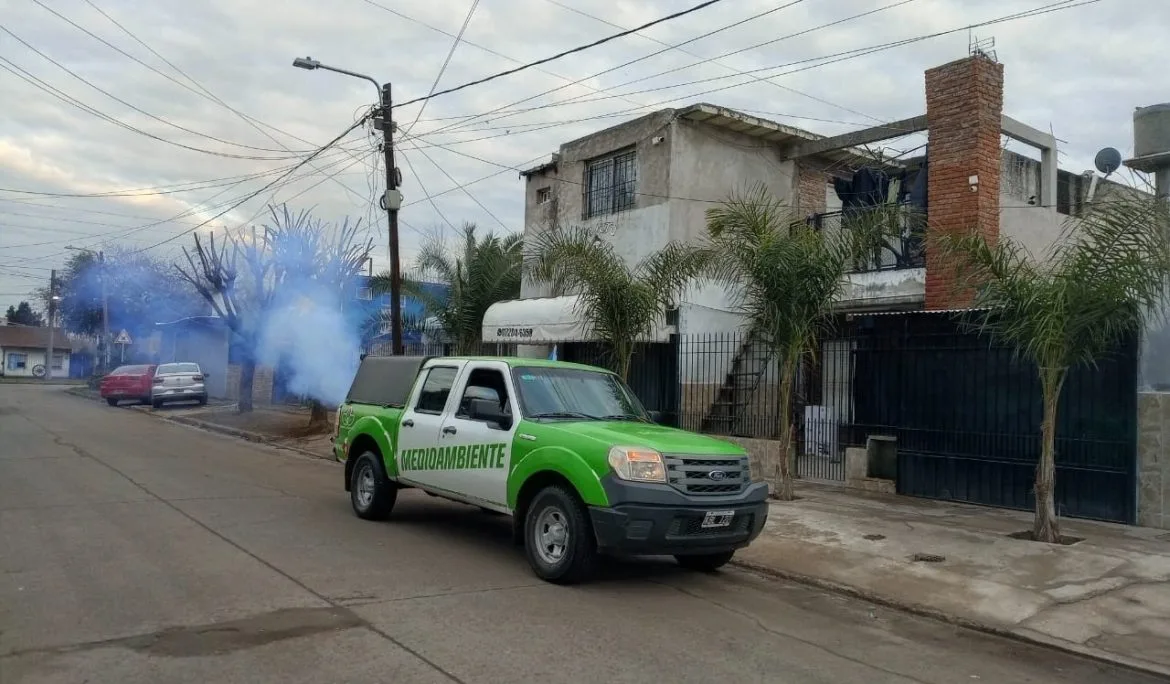 Fumigación gratuita en Esteban Echeverría para prevenir dengue