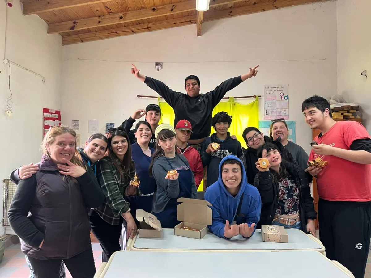 Estudiantes de Mar de Ajó aprendieron sobre producción de alfajores