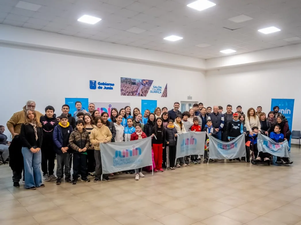 Junín entregó becas a deportistas para apoyar su desarrollo