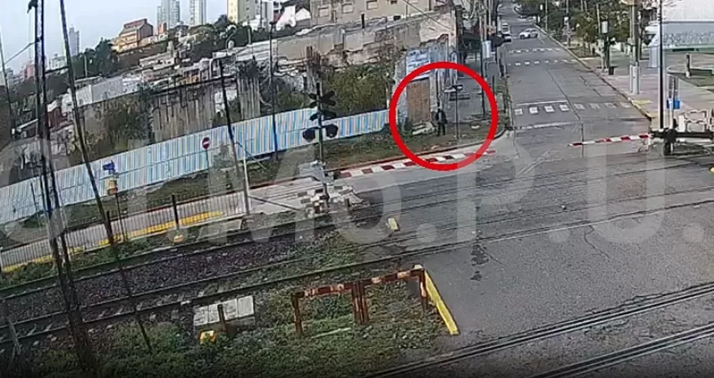 Detuvieron a un hombre con medidores de agua robados en Campana
