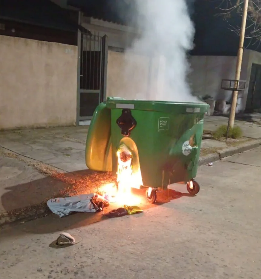 Incendios en contenedores generan preocupación en Barrio Centenario