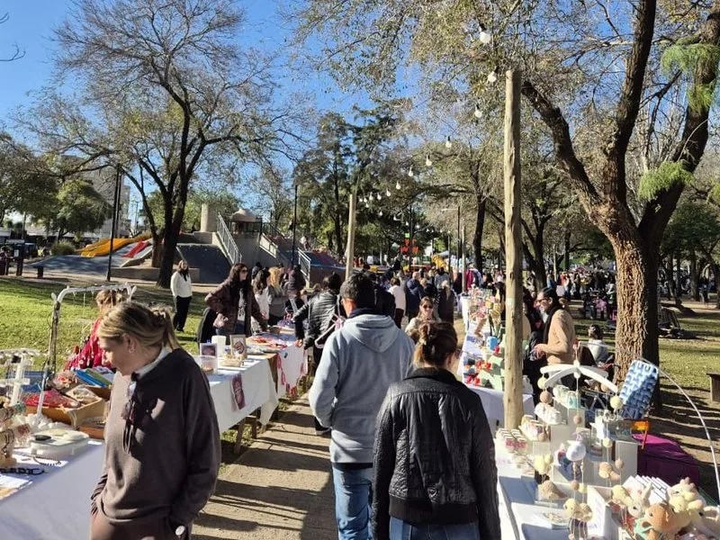 Feria Nuestras Manos y Nave Emprendedora se adelantan al sábado