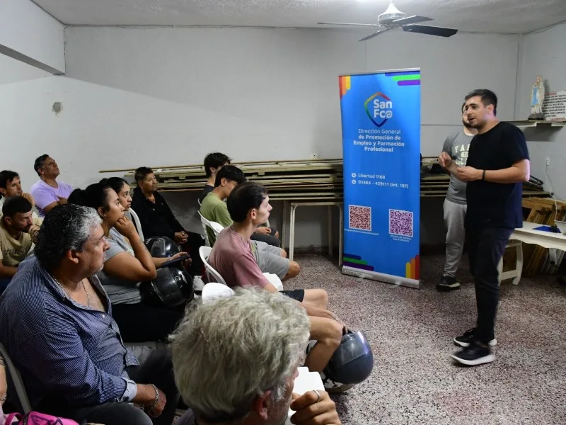 Oportunidades laborales en barrio Hospital con la Oficina de Empleo Móvil