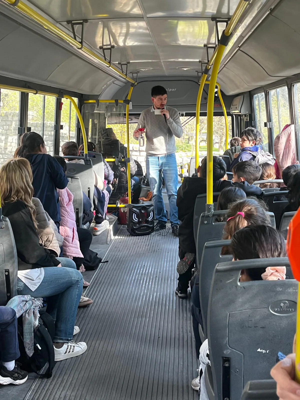 Estudiantes de la Ponciano recorrieron Bell Ville en un viaje educativo
