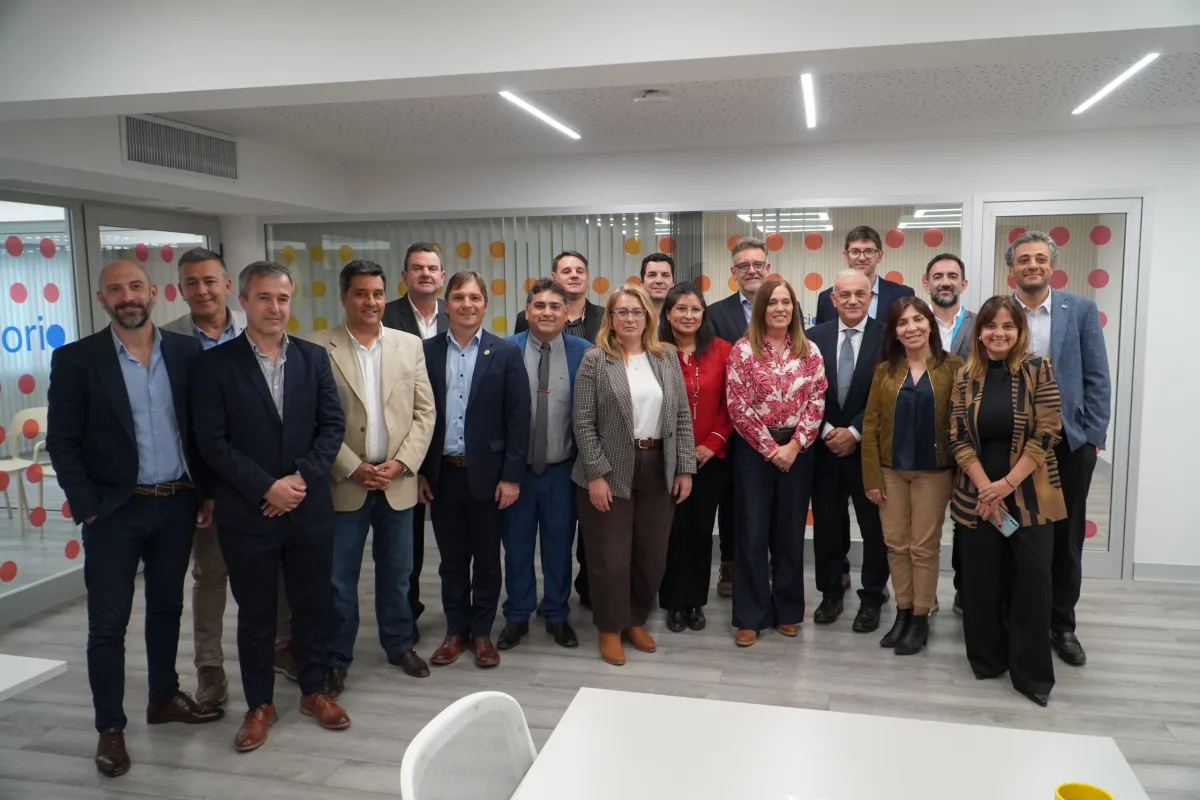 Intendente Moroni participó en encuentro sobre cambio climático
