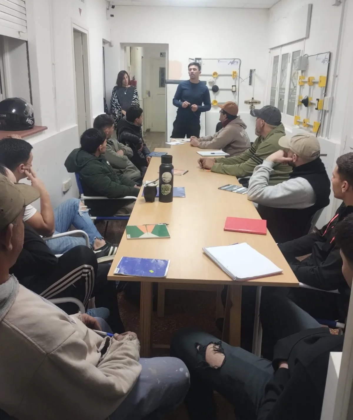 Nuevo curso de construcción en seco para vecinos