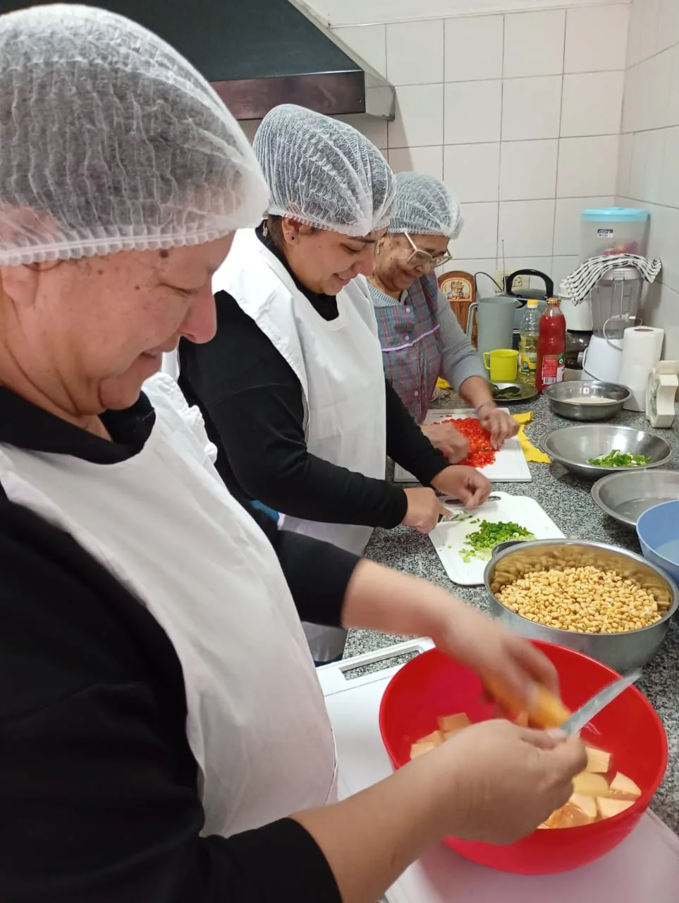 El menú escolar sostenible reduce la huella de carbono en Rosario