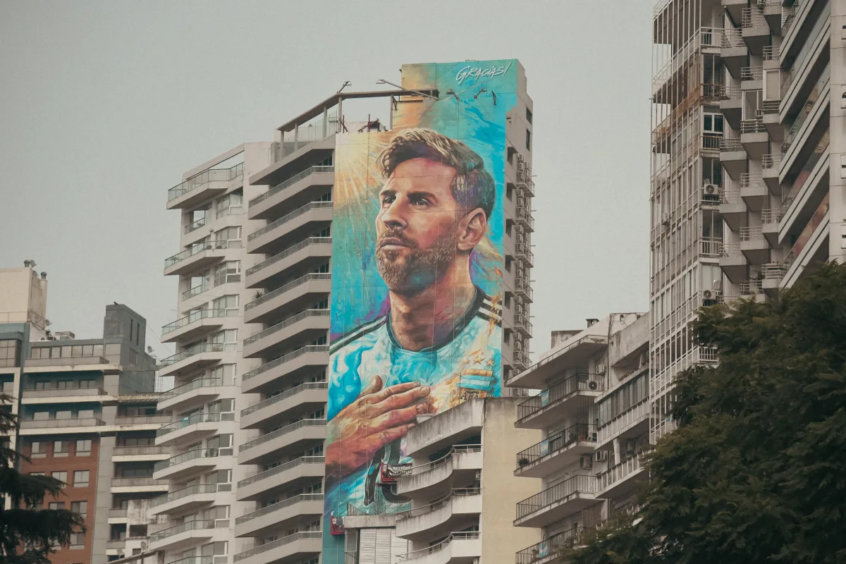 Renovación del mural de Messi se inauguró en Rosario