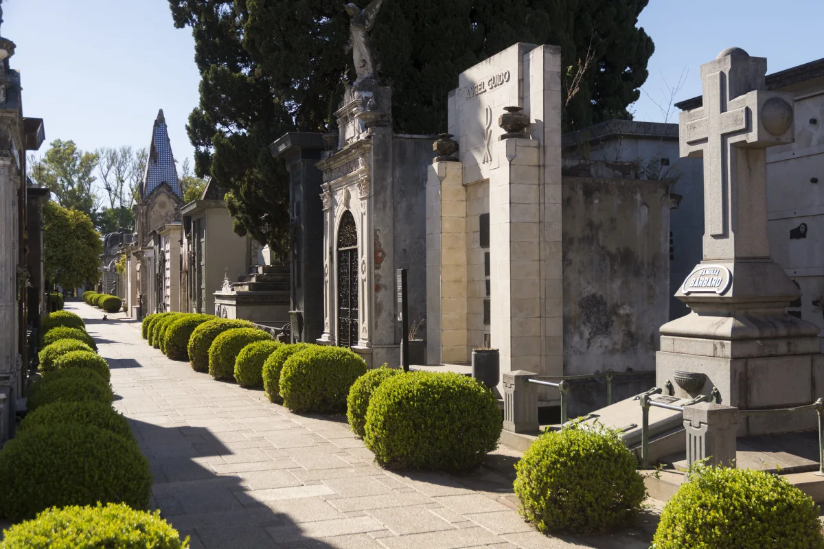 Visitas guiadas en el Cementerio El Salvador por su 170° aniversario