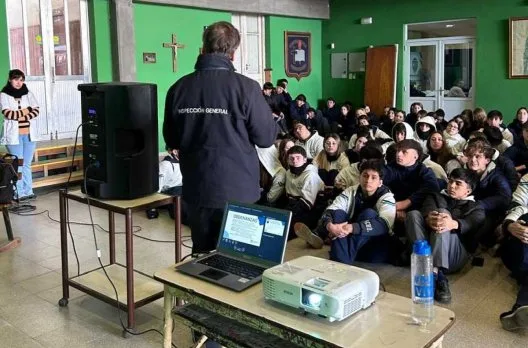 Escuelas pueden solicitar talleres de Serenata 0.0 para estudiantes
