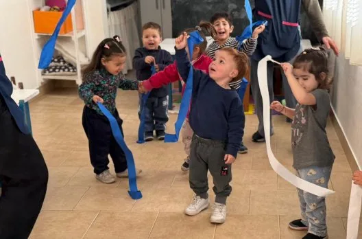 Niños de Gualeguaychú exploraron el arte en el EMPI Estrellitas
