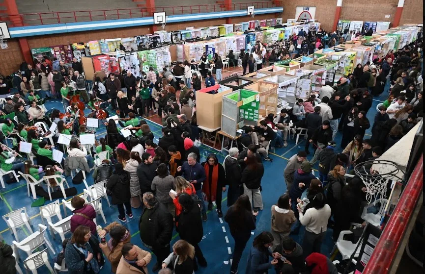 Luján destacó en la Feria Regional de Educación y Ciencia