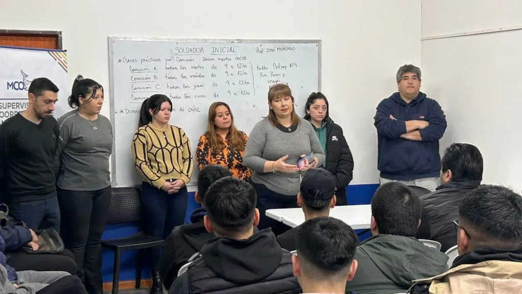 Inició curso gratuito de Soldadura Básica en Caleta Olivia