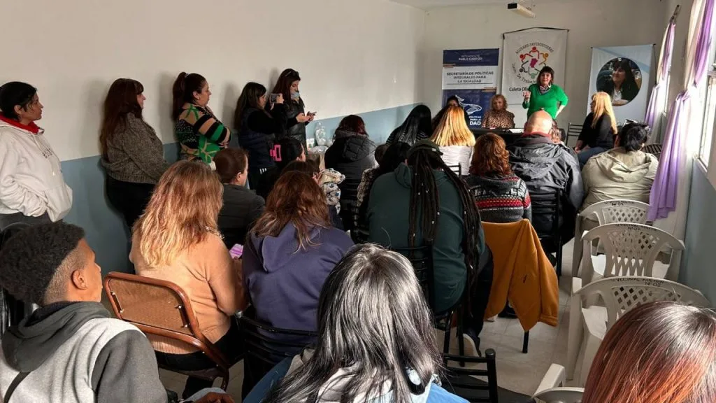 Jornada de derechos y redes colectivas en Caleta Olivia