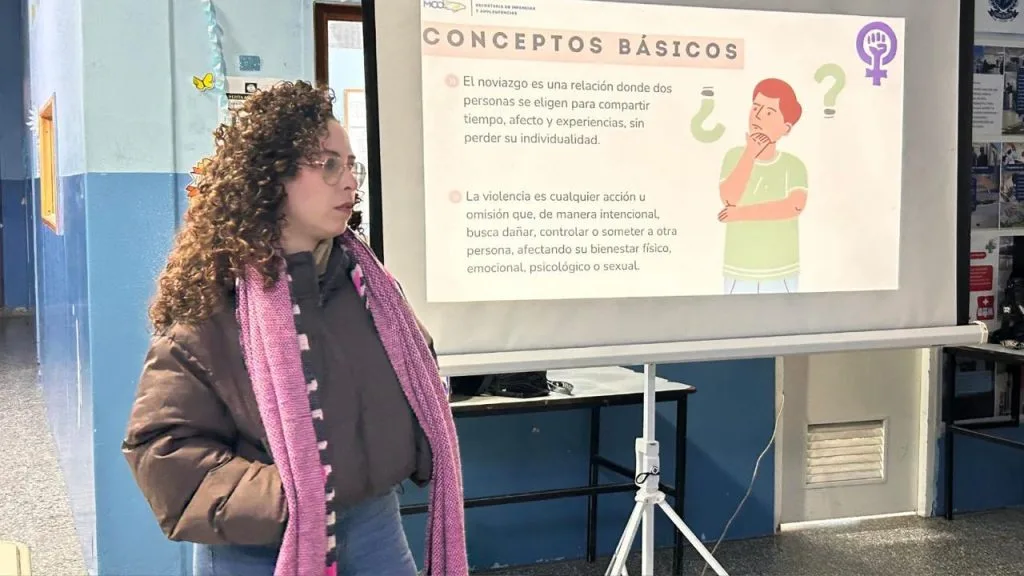 Talleres para prevenir la violencia en el noviazgo en Caleta Olivia